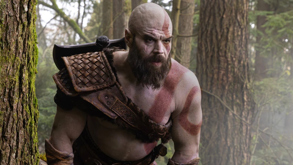 Кратос залишився без обличчя: серіал God of War шукає нового актора після травми Раяна Герста — і перезнімає чотири серії